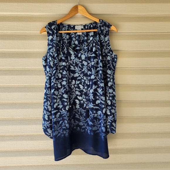 Catherines blue floral blouse - Picture 9 of 11